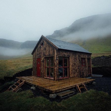 Mulafossur Cottage No 3 By Famous Waterfall In Gasadalur Exterior foto